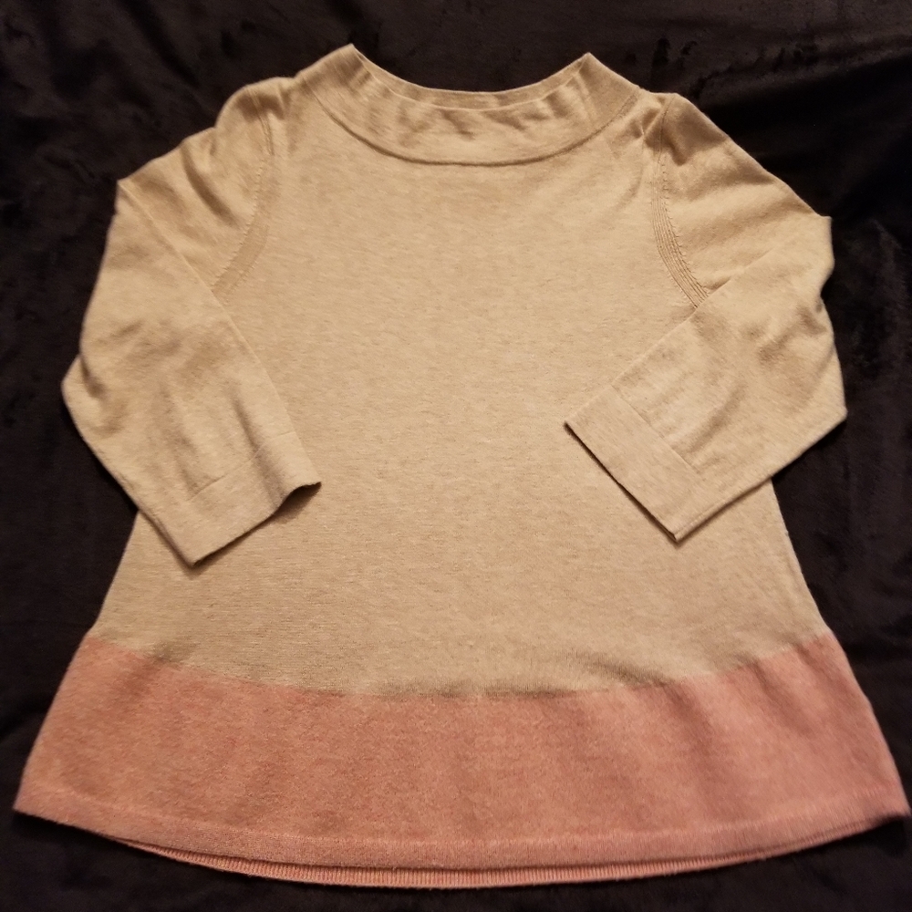 Angel of the North Sz Med beige/pink sweater